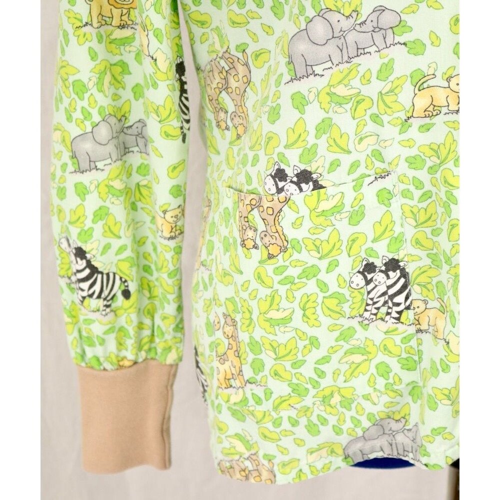 Melrose Mayhill Scrub Top Women's XS Green Safari Animal Leaf Print Medical VTG - Picture 4 of 10